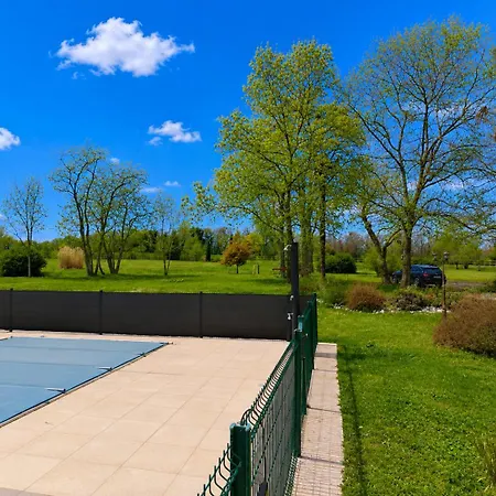 Le Campane - Pool And View Of The Pyrenees *